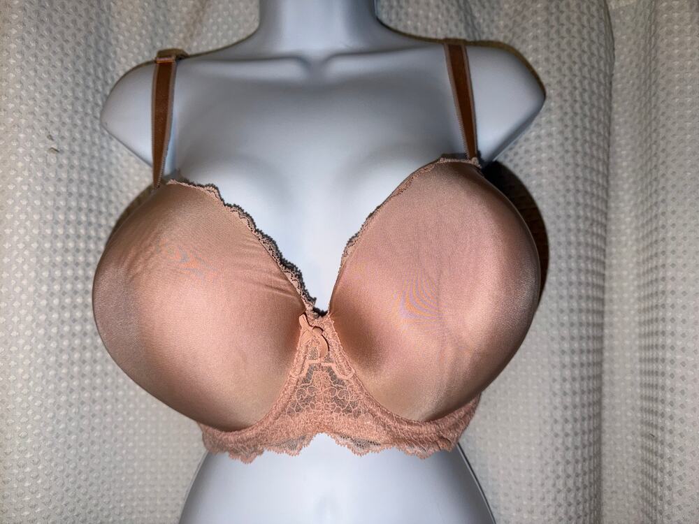 Victoria’s Secret Dream Angels Bra 40DDD Nude Blush Lace Demi Lined